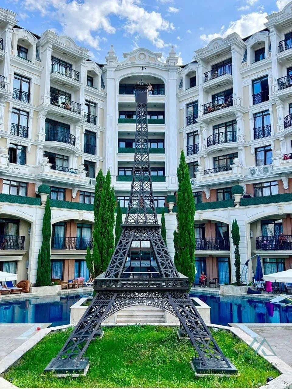 2-izbový luxusný apartmán s výhľadom na more, Romance Paris, 250m od mora, Sveti Vlas - 1