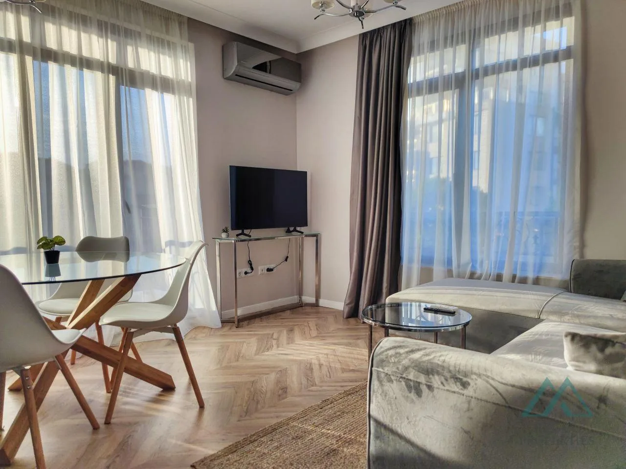 2-izbový luxusný apartmán s výhľadom na more, Romance Paris, 250m od mora, Sveti Vlas - foto 5