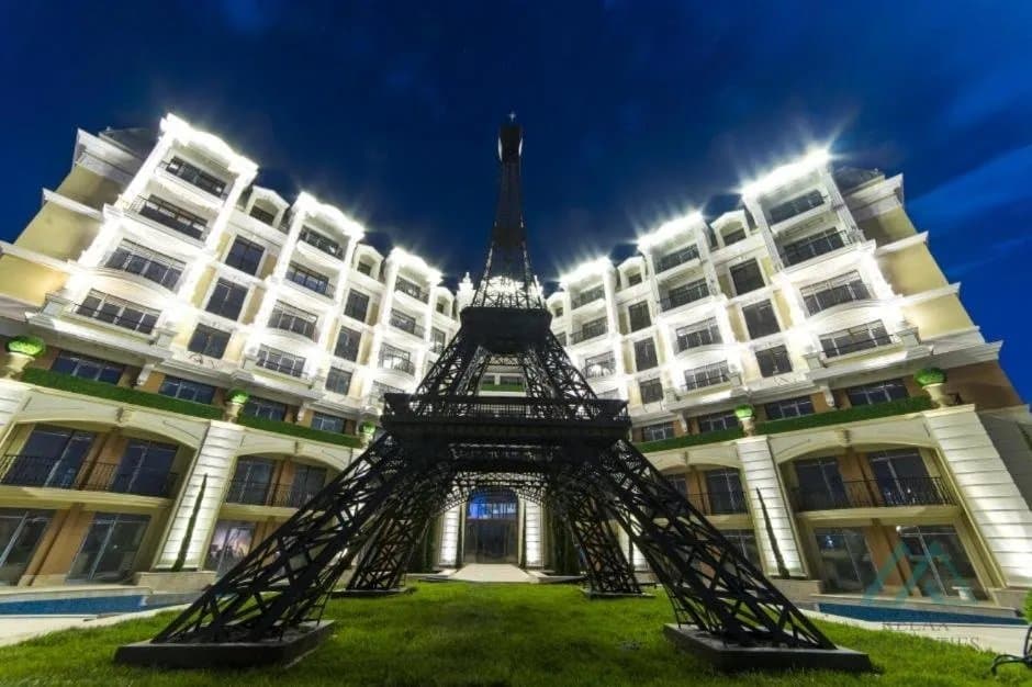 2-izbový luxusný apartmán s výhľadom na more, Romance Paris, 250m od mora, Sveti Vlas - foto 25