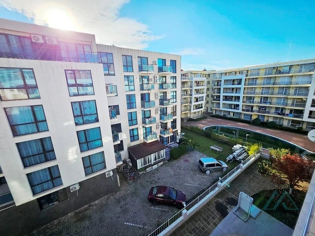2 izbový krásny apartmán 600m od mora, Slnečné pobrežie, Bulharsko - 1