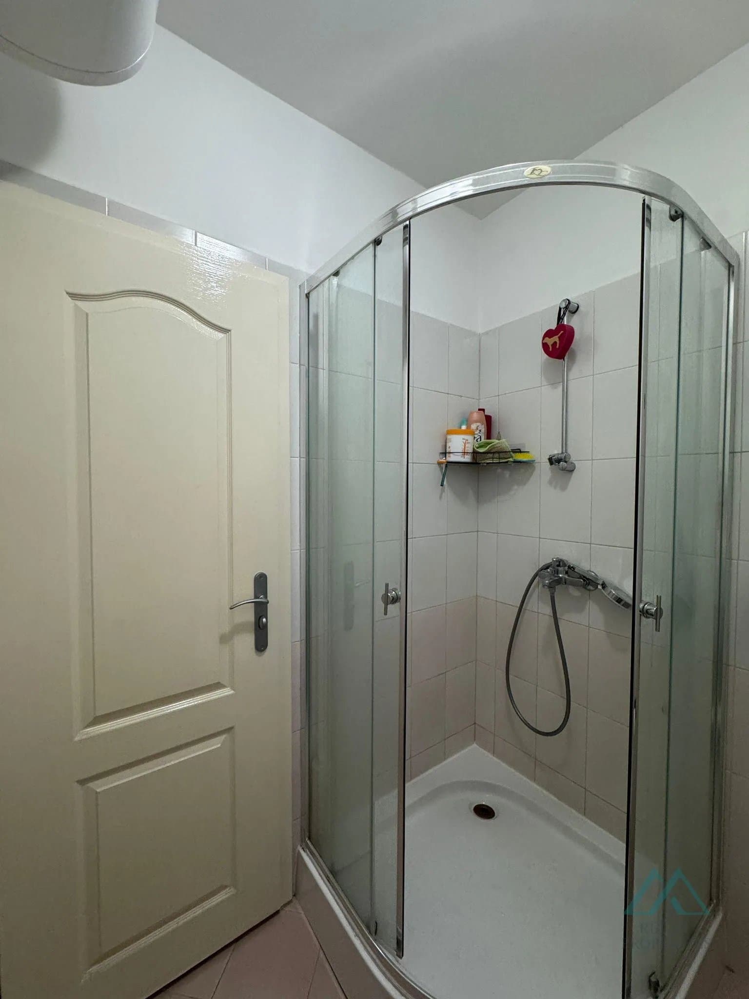 Priestranný 2-izbový apartmán s terasou, komplex Flores Park, Slnečné pobrežie – len 300 m od pláže, Bulharsko - foto 7