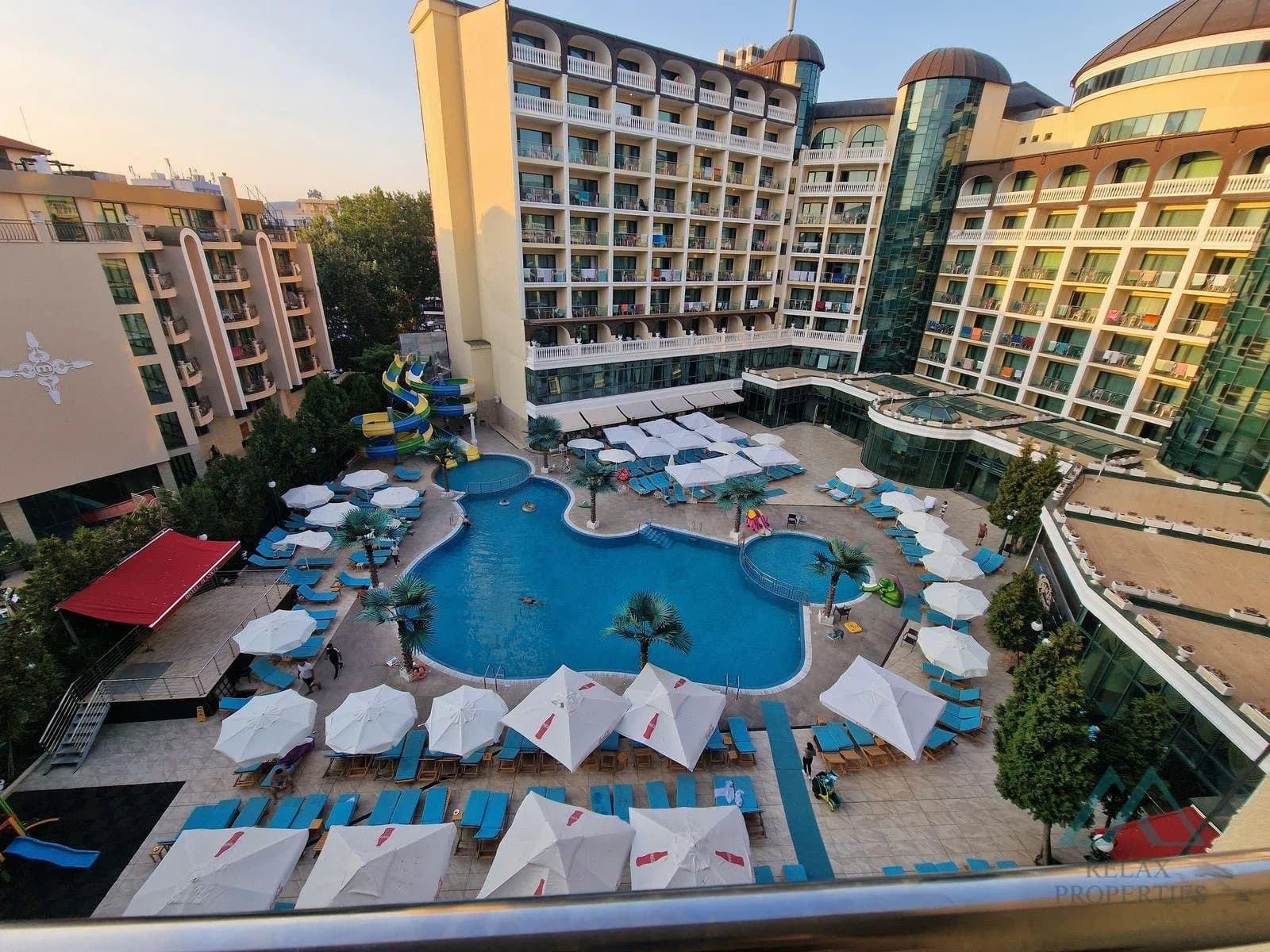 Veľký štúdiový apartmán v prvej línii s výhľadom na bazén, 4* Planeta hotel and aquapark, 50m od mora, Slnečné Pobrežie, Bulharsko - 2