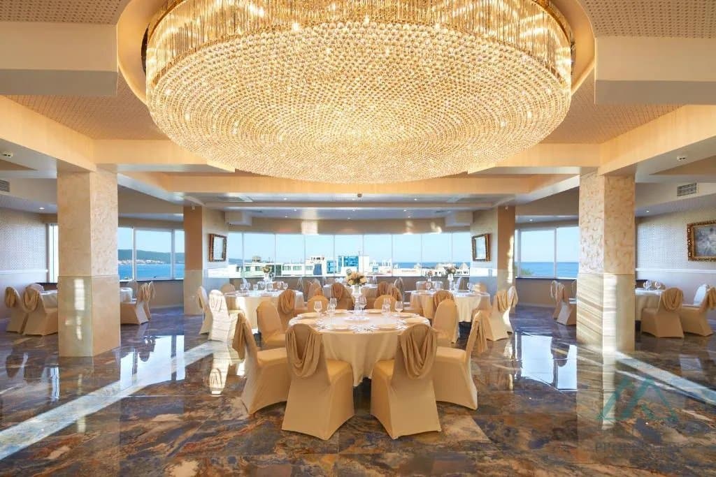 Veľký štúdiový apartmán v prvej línii s výhľadom na bazén, 4* Planeta hotel and aquapark, 50m od mora, Slnečné Pobrežie, Bulharsko - foto 23