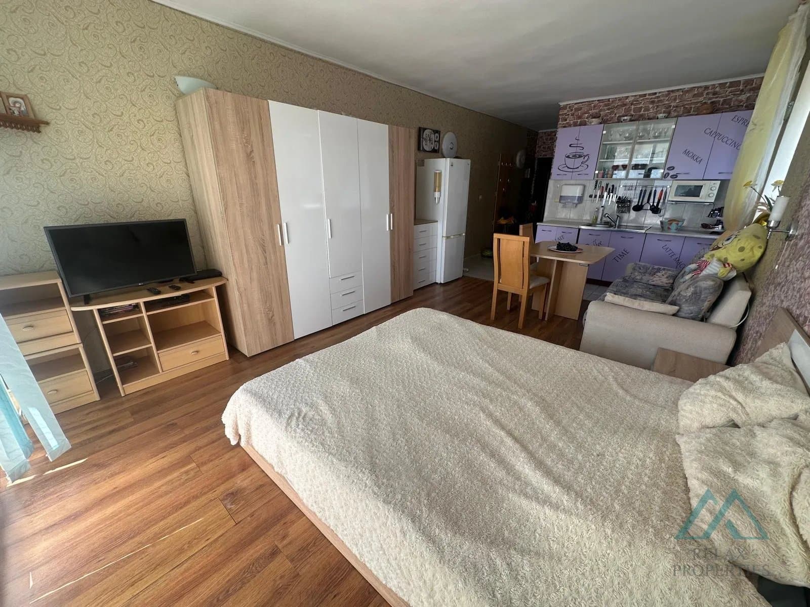 Priestranné štúdio s výhľadom na bazén, Semiramida Gardens, Slnečné pobrežie – len 400 m od mora - foto 17