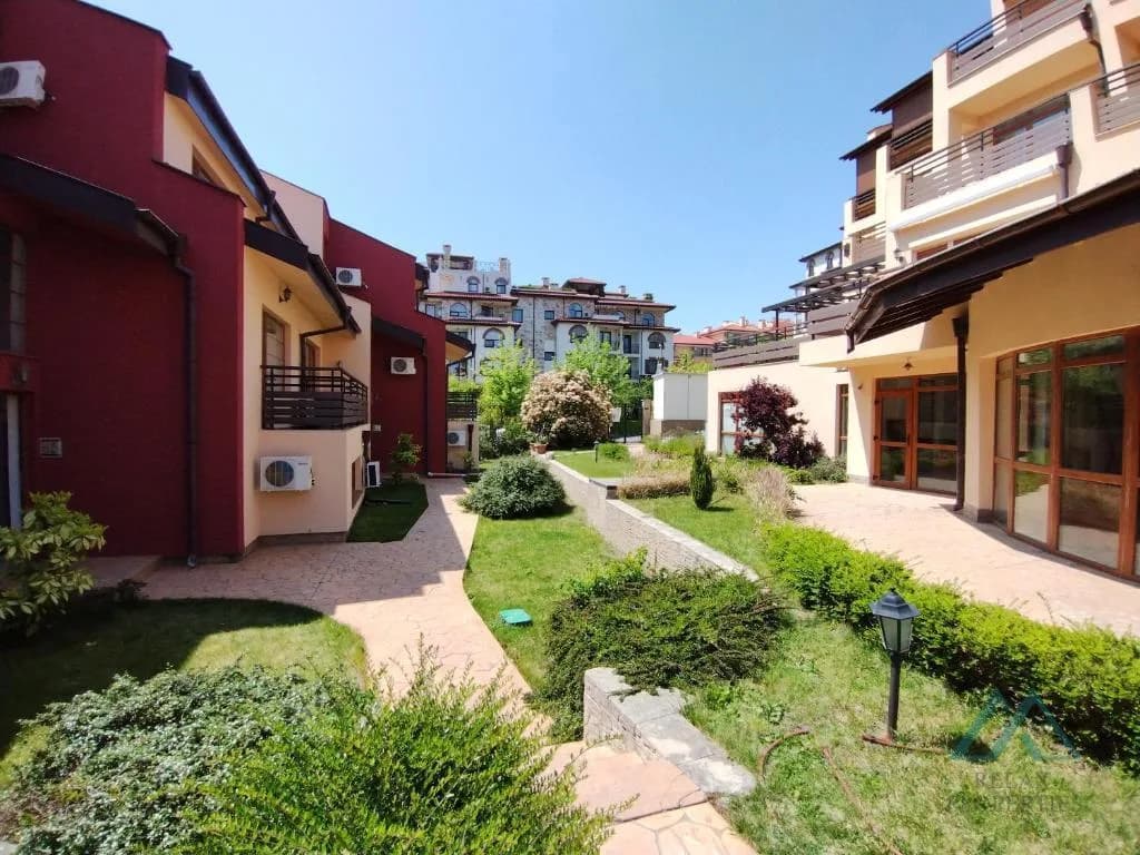 Priestranný 2-izbový apartmán, komplex Sea Lighthouse, Sveti Vlas, len 200 m od mora, Bulharsko - foto 7