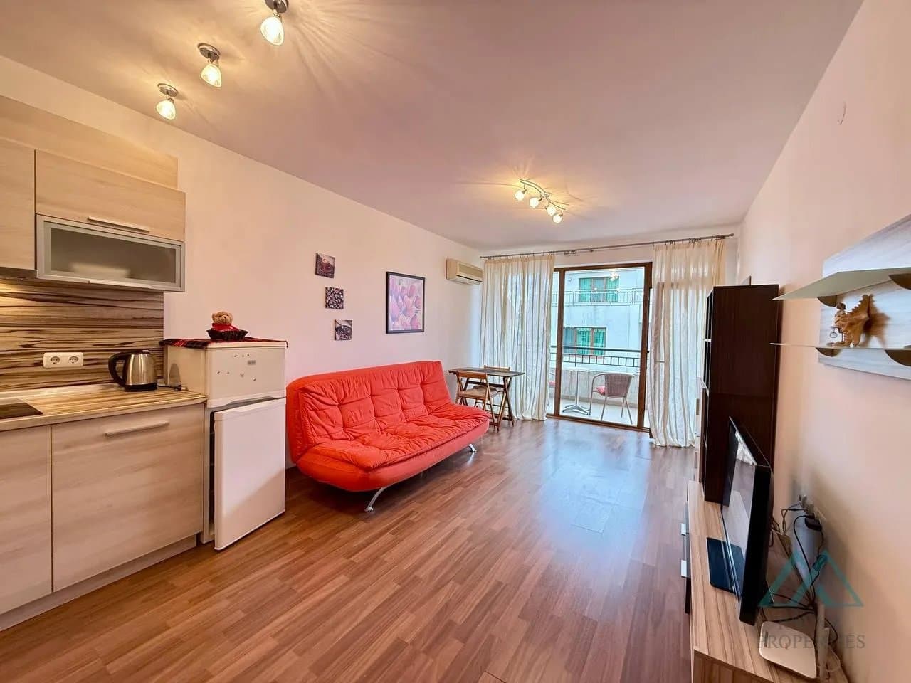 2-izbový apartmán s výhľadom na more, len 150m od pláže, Villa Aqua, Sveti Vlas, Bulharsko - foto 18