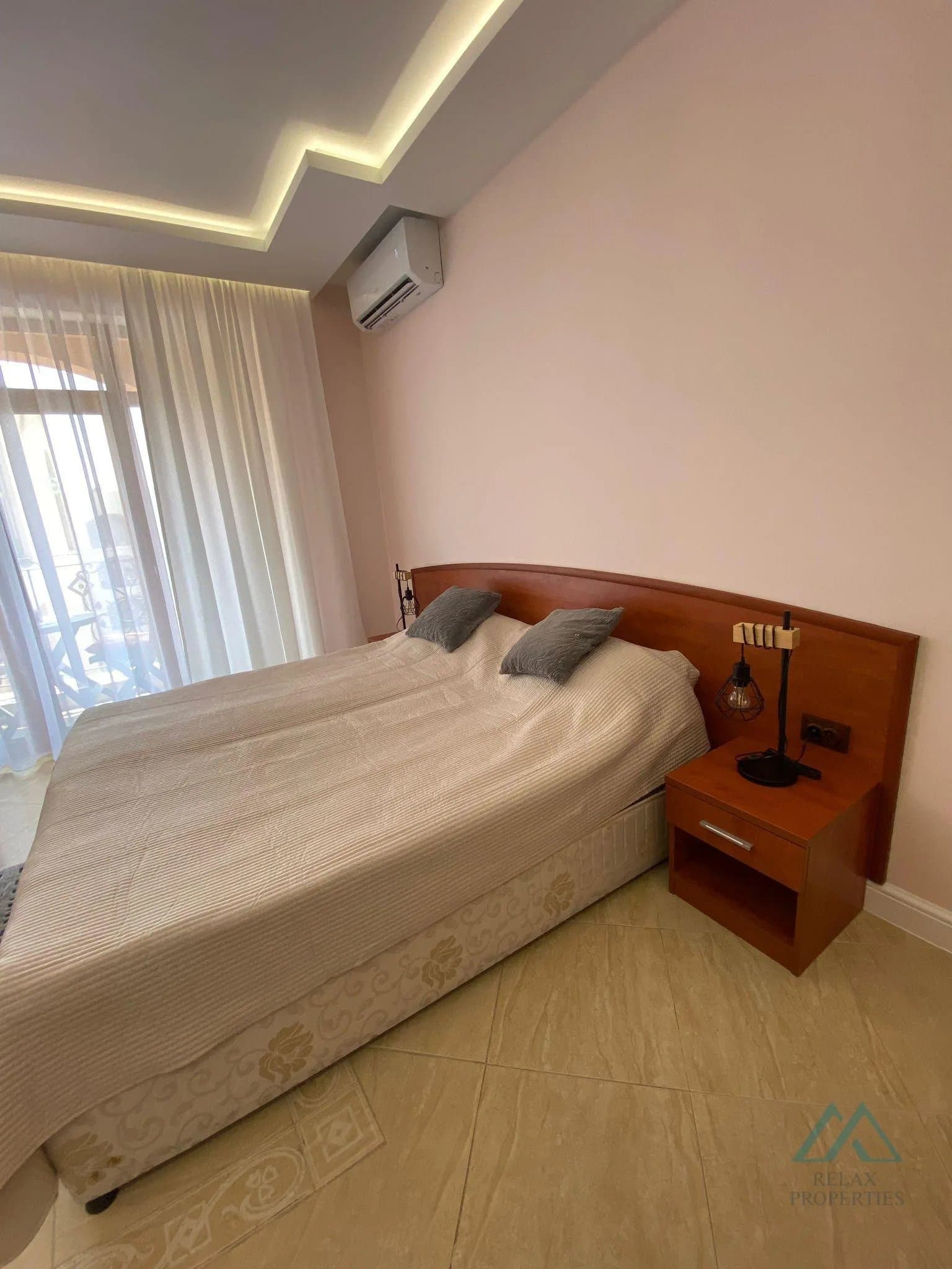 Priestranné zariadené štúdio s výhľadom na bazén v komplexe Palazzo, Slnečné pobrežie – len 200 m od mora - foto 8