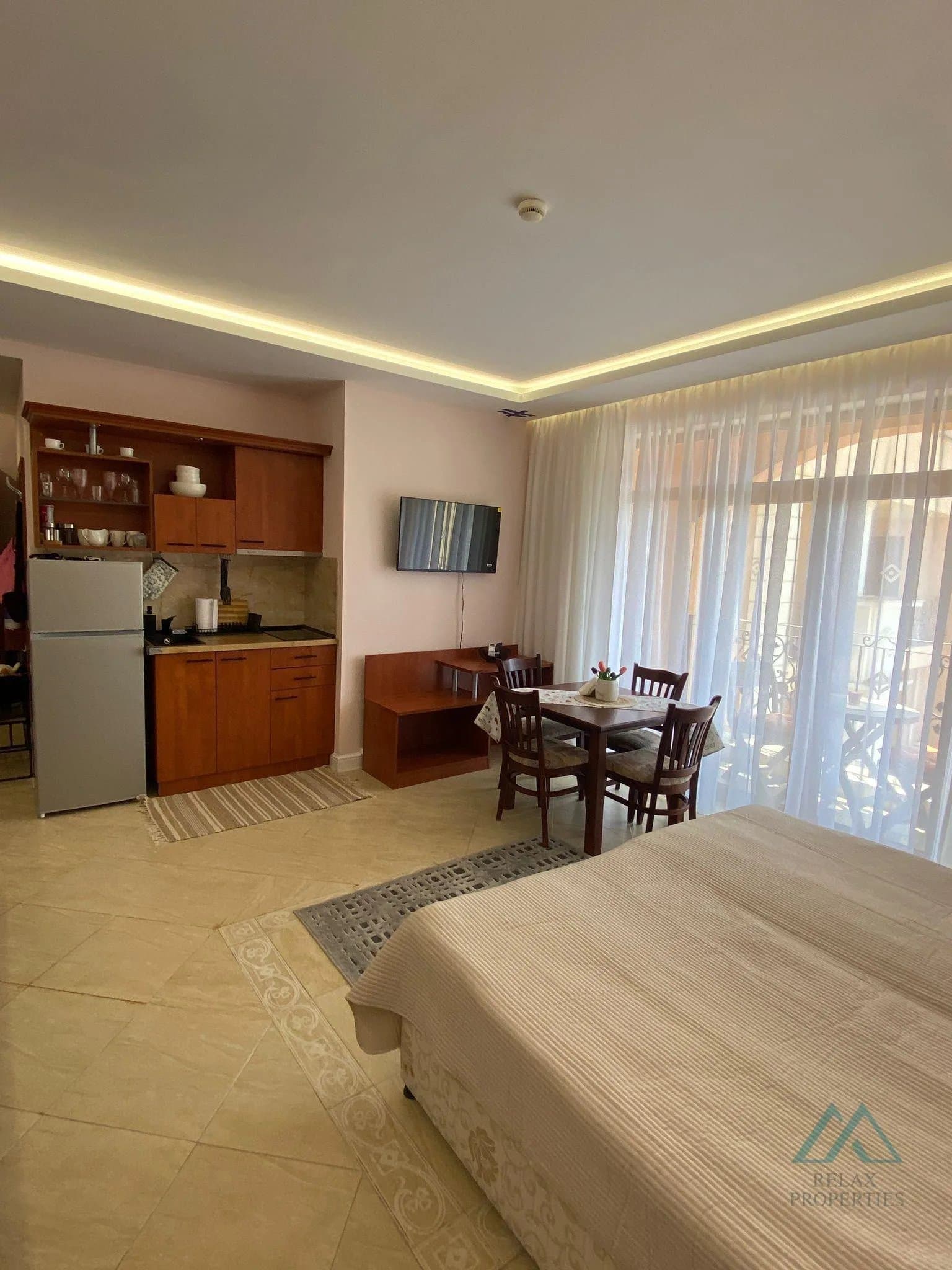 Priestranné zariadené štúdio s výhľadom na bazén v komplexe Palazzo, Slnečné pobrežie – len 200 m od mora - foto 10