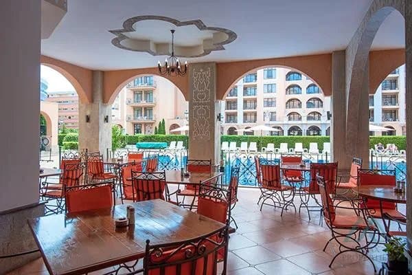 Priestranné zariadené štúdio s výhľadom na bazén v komplexe Palazzo, Slnečné pobrežie – len 200 m od mora - foto 18