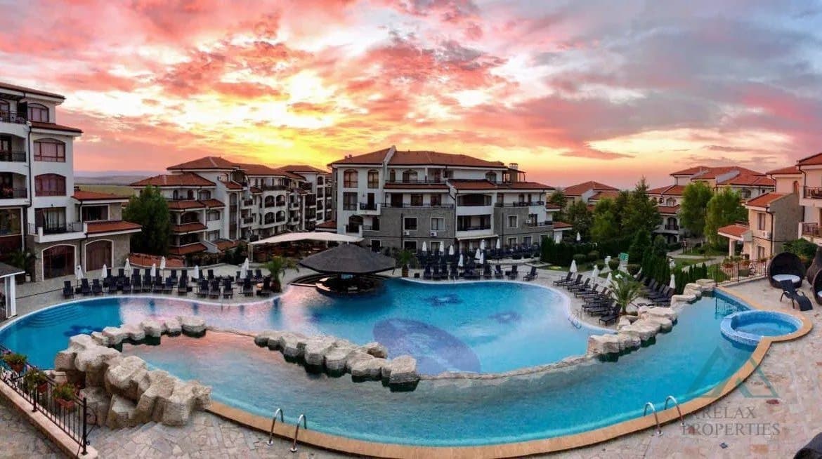 Luxusný 2-izbový apartmán pri mori v Vineyards SPA Resort, Aheloy – Bulharsko, 102 m² - 1