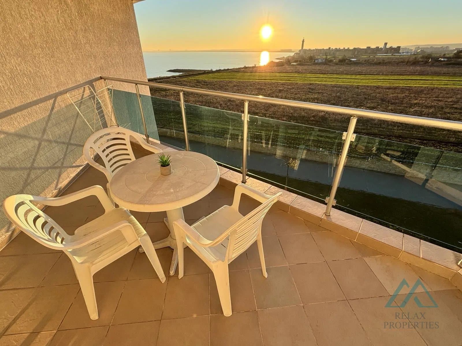 2-izbový apartmán s výhľadom na more, komplex Costa Calma, prvá línia pri mori, Ravda, Bulharsko - 2