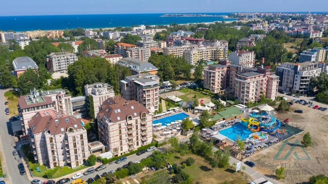 Priestranný apartmán s výhľadom na bazén, Tarsis Club & SPA, 700m od mora, Slnečné pobrežie - 1