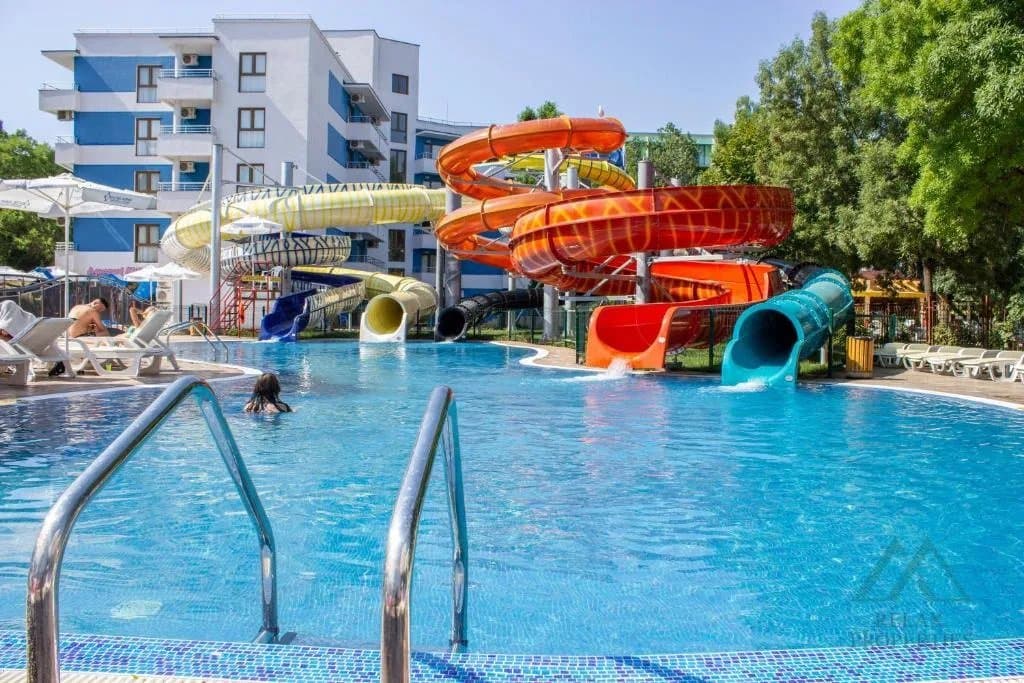 Luxusný iconický hotel Kuban Resort & Aquapark, 2-izbový apartmán v centre Slnečného pobrežia, Bulharsko - foto 23