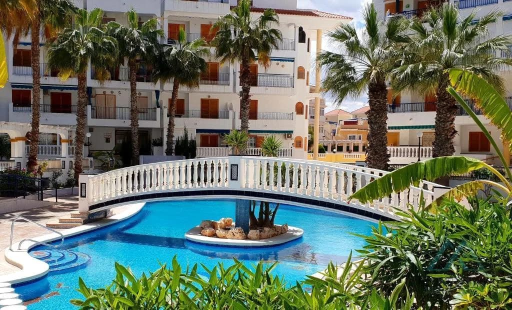 Apartmán len 300 m od pláže v top lokalite La Mata – bazén, terasa, komplex Vinamar Torrevieja, Španielsko - foto 2