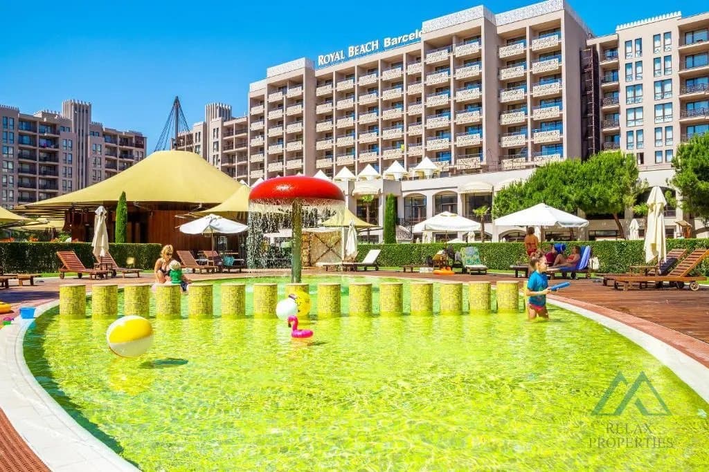 Priestranný apartmán s výhľadom na bazén a celý areál v Barceló Royal Beach, Slnečné pobrežie, Bulharsko - foto 16