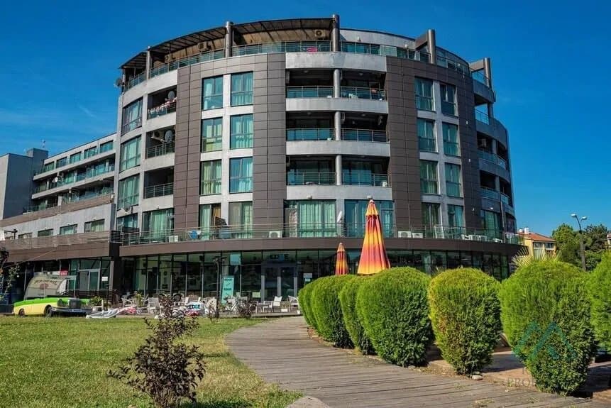 Priestranný 2-izbový apartmán len 100m od pláže, Sunny Beach Plaza, Slnečné pobrežie, Bulharsko - 1