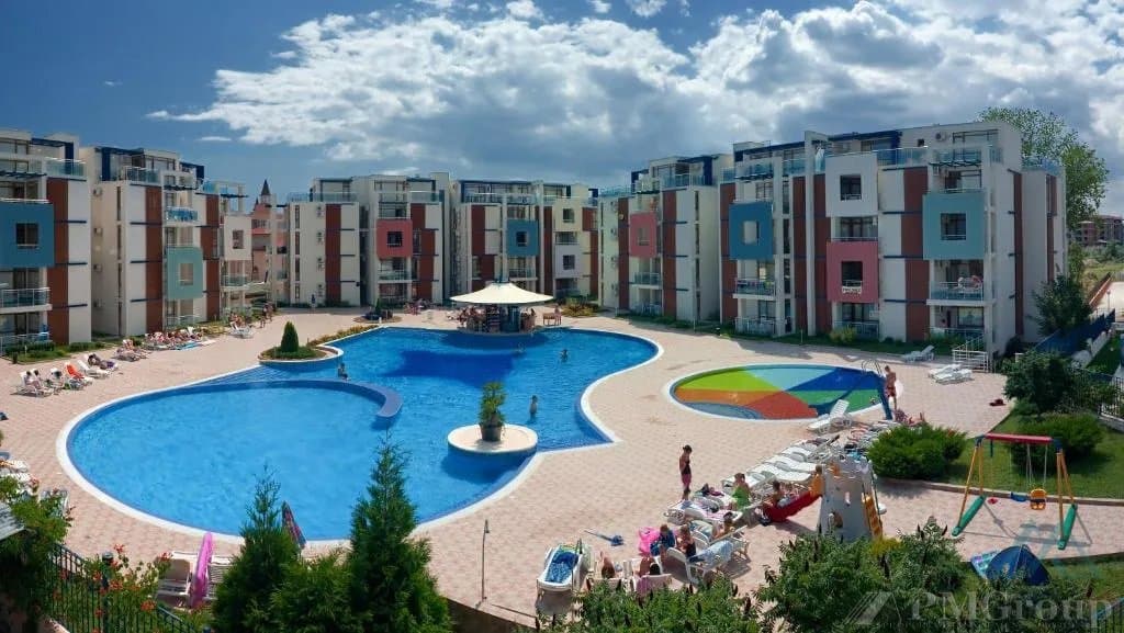 Priestranné štúdio s balkónom len 300 m od pláže – Sun City 1, Slnečné pobrežie - 1