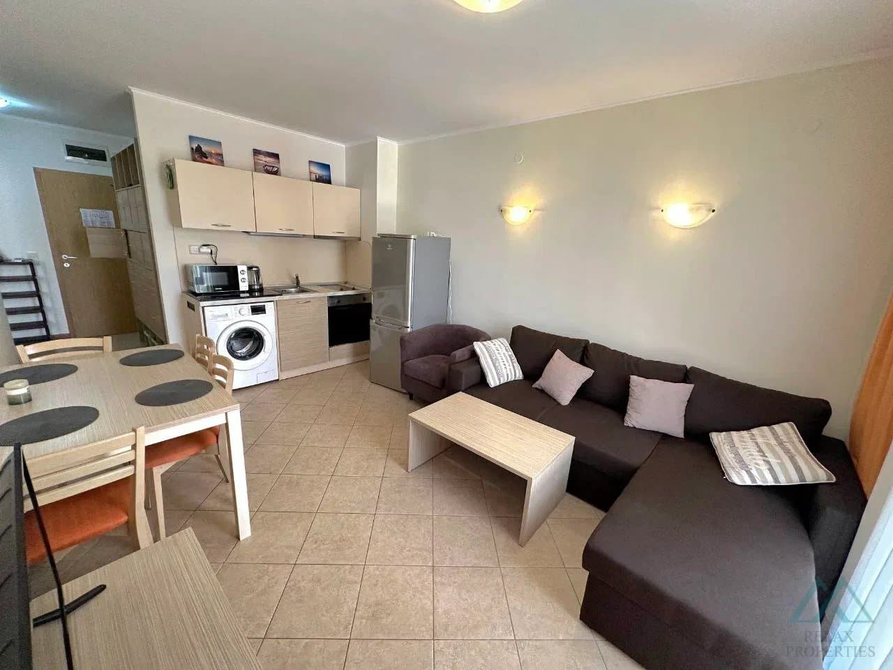 2-izbový apartmán 55 m² v prestížnom komplexe Royal Sun na Slnečnom pobreží, 300m od mora - 4