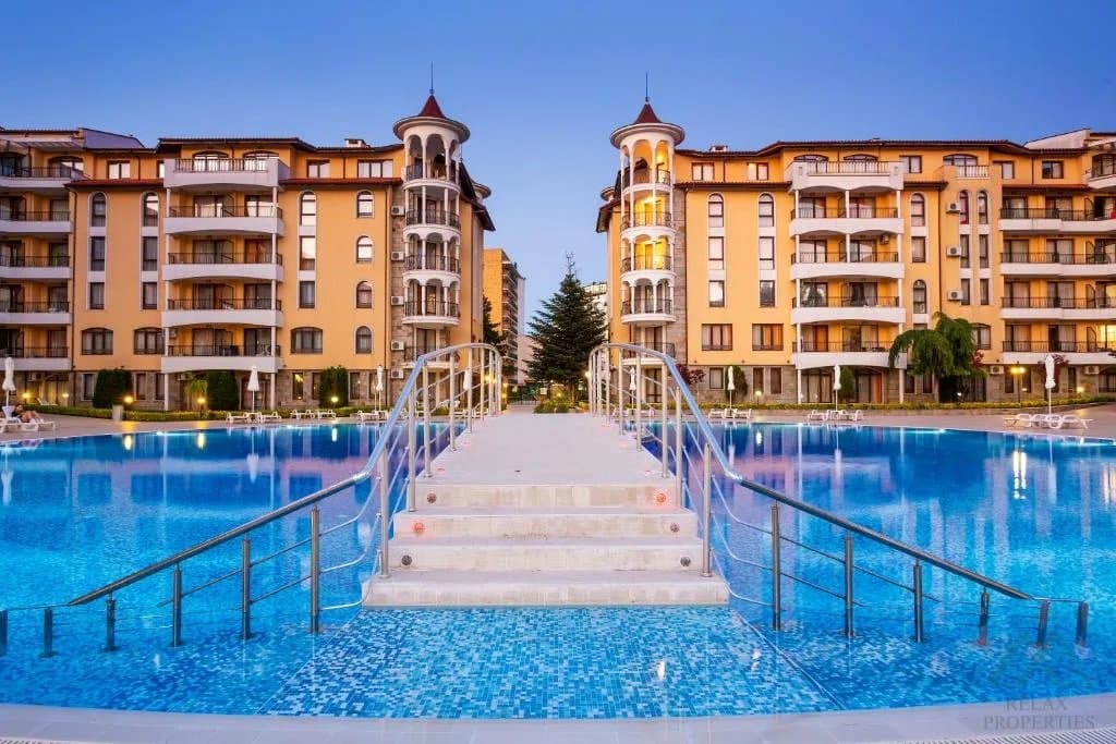 2-izbový apartmán 55 m² v prestížnom komplexe Royal Sun na Slnečnom pobreží, 300m od mora - foto 16