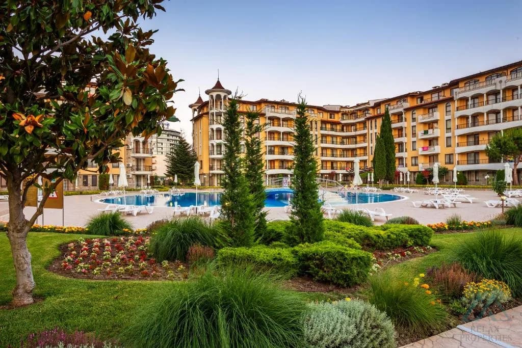 2-izbový apartmán 55 m² v prestížnom komplexe Royal Sun na Slnečnom pobreží, 300m od mora - foto 18