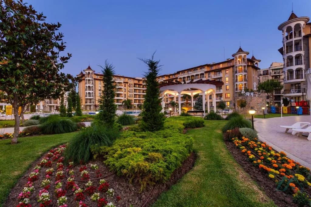 2-izbový apartmán 55 m² v prestížnom komplexe Royal Sun na Slnečnom pobreží, 300m od mora - foto 22