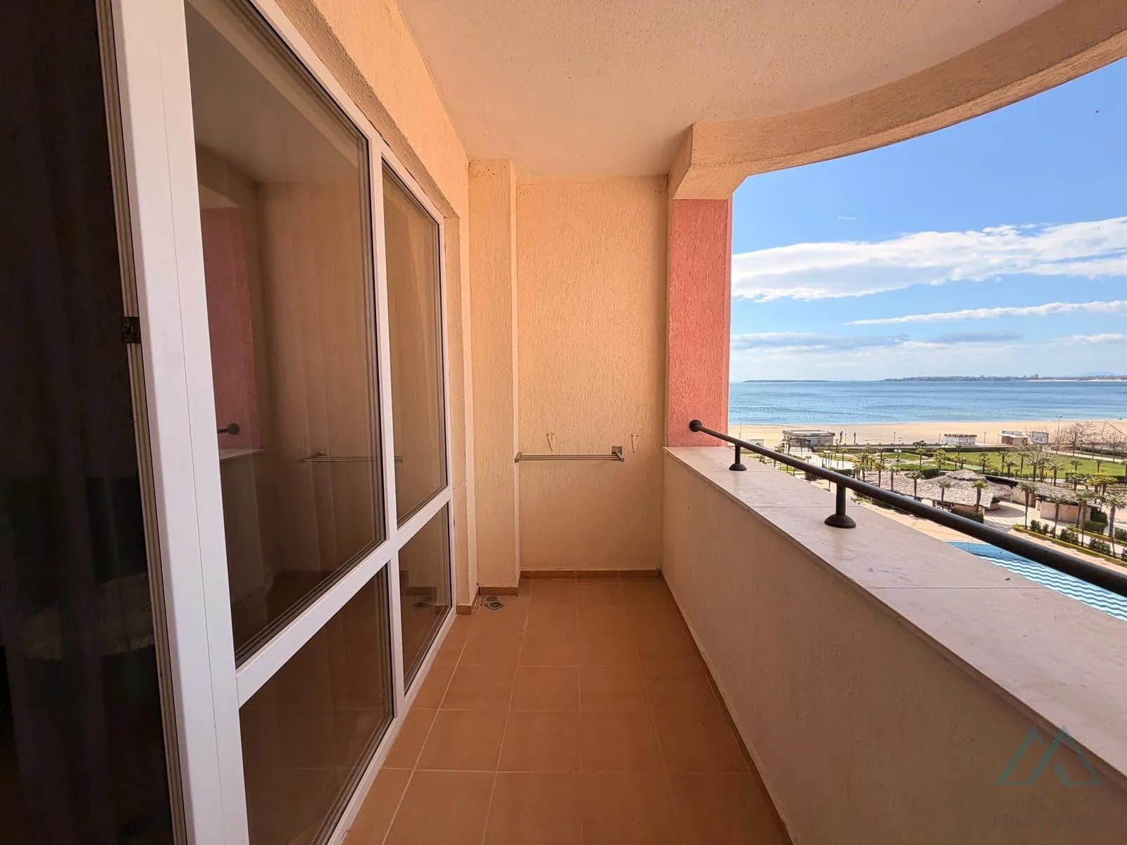 Výhľad na more! 2-izbový luxusný DIT Majestic, prvá línia, Slnečné pobrežie - foto 8