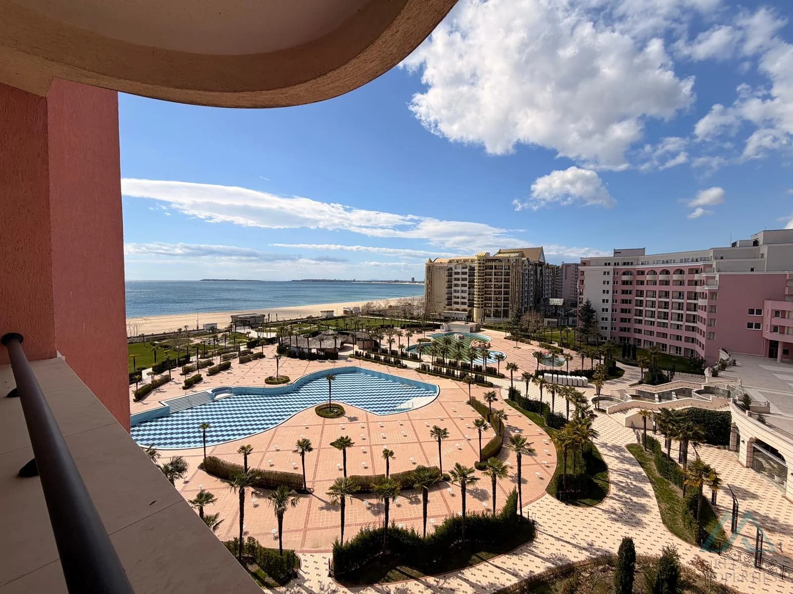 Výhľad na more! 2-izbový luxusný DIT Majestic, prvá línia, Slnečné pobrežie - foto 9