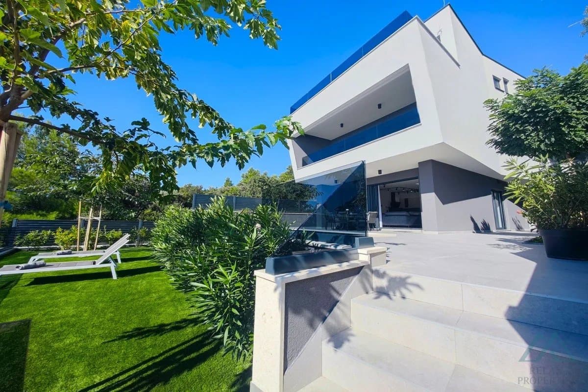Luxusná moderná vila priamo pri mori, Zadar – Dalmácia - 3