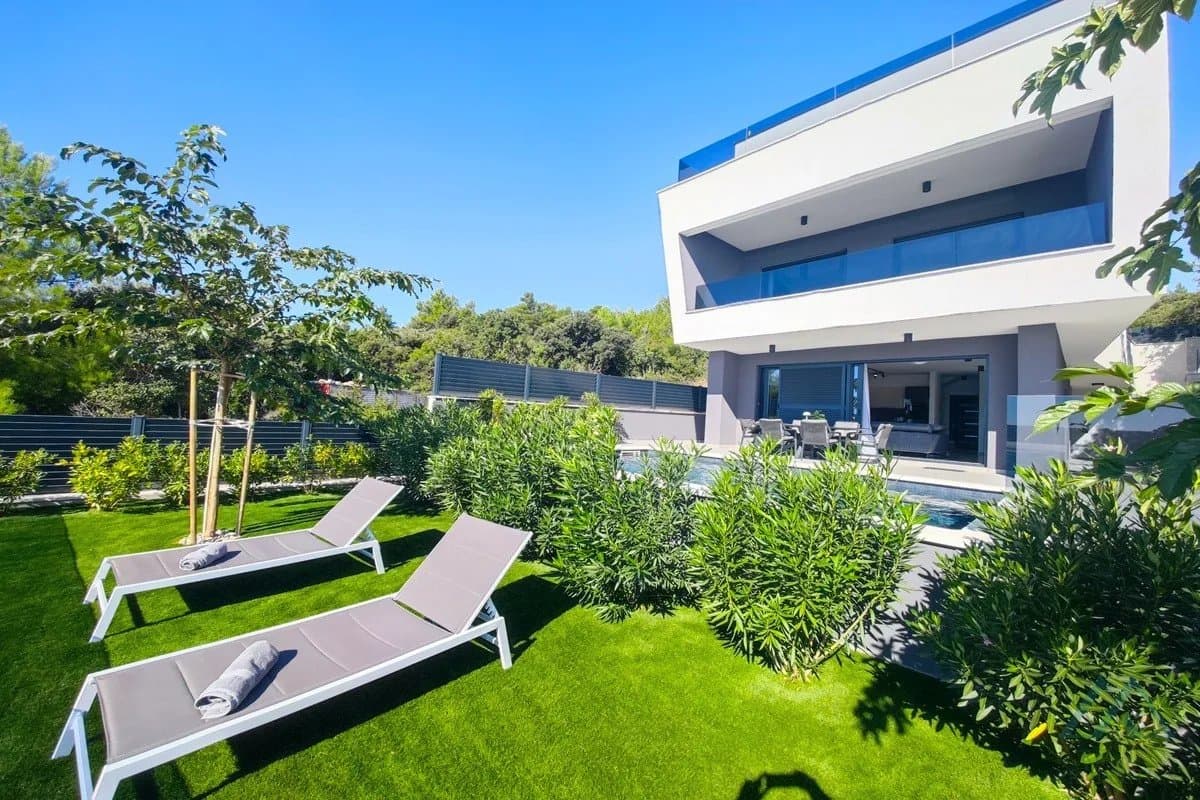 Luxusná moderná vila priamo pri mori, Zadar – Dalmácia - 4