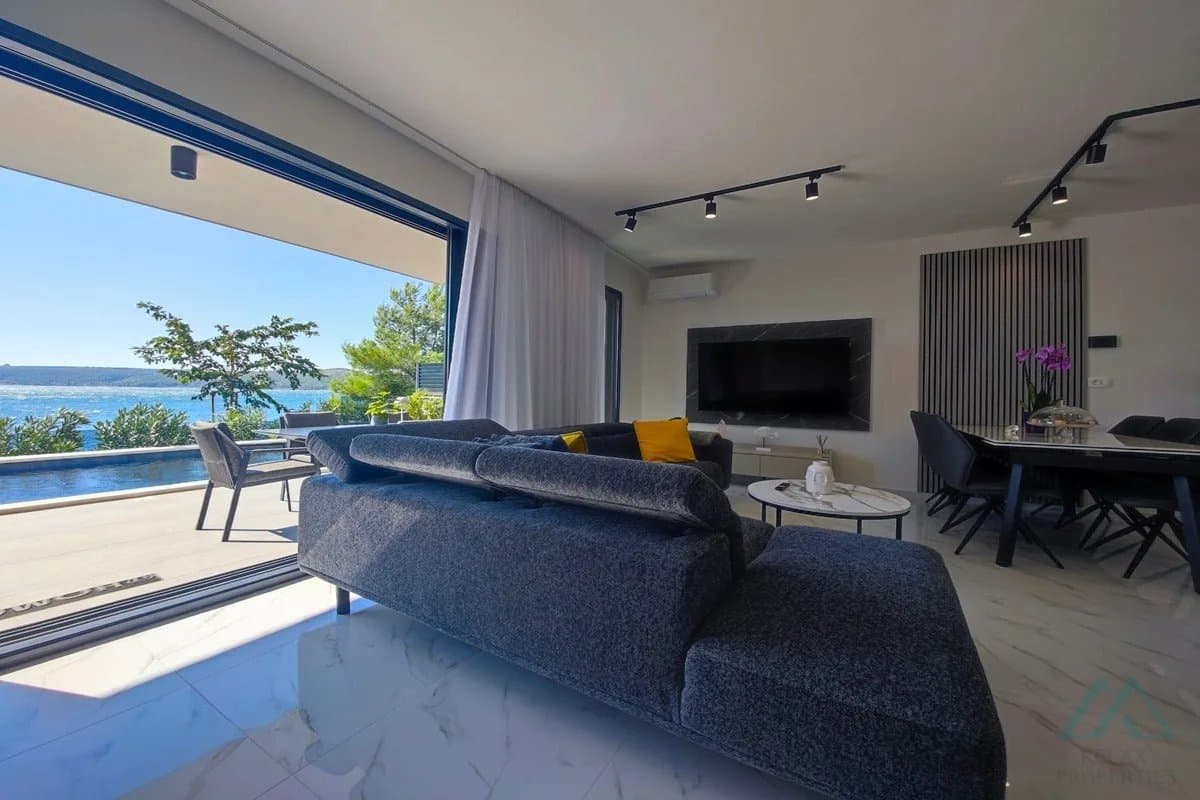 Luxusná moderná vila priamo pri mori, Zadar – Dalmácia - foto 10