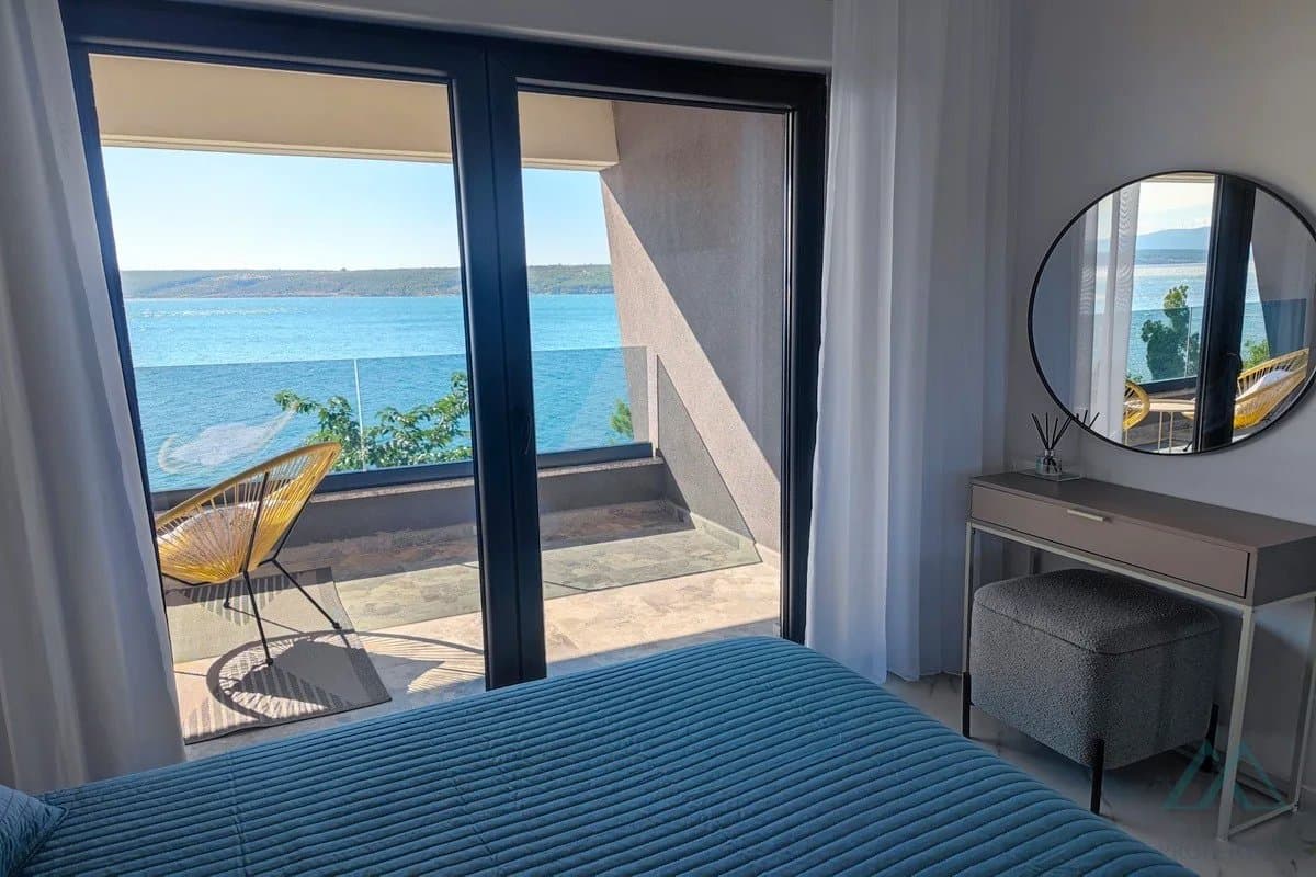 Luxusná moderná vila priamo pri mori, Zadar – Dalmácia - foto 16