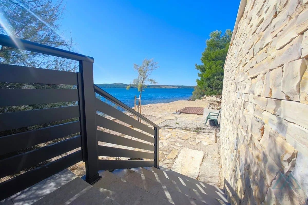 Luxusná moderná vila priamo pri mori, Zadar – Dalmácia - foto 25