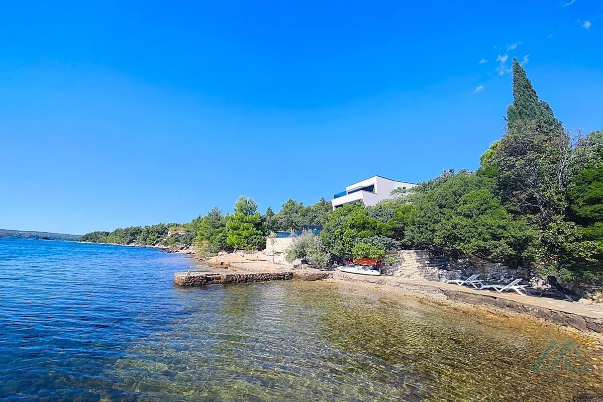 Luxusná moderná vila priamo pri mori, Zadar – Dalmácia - foto 27