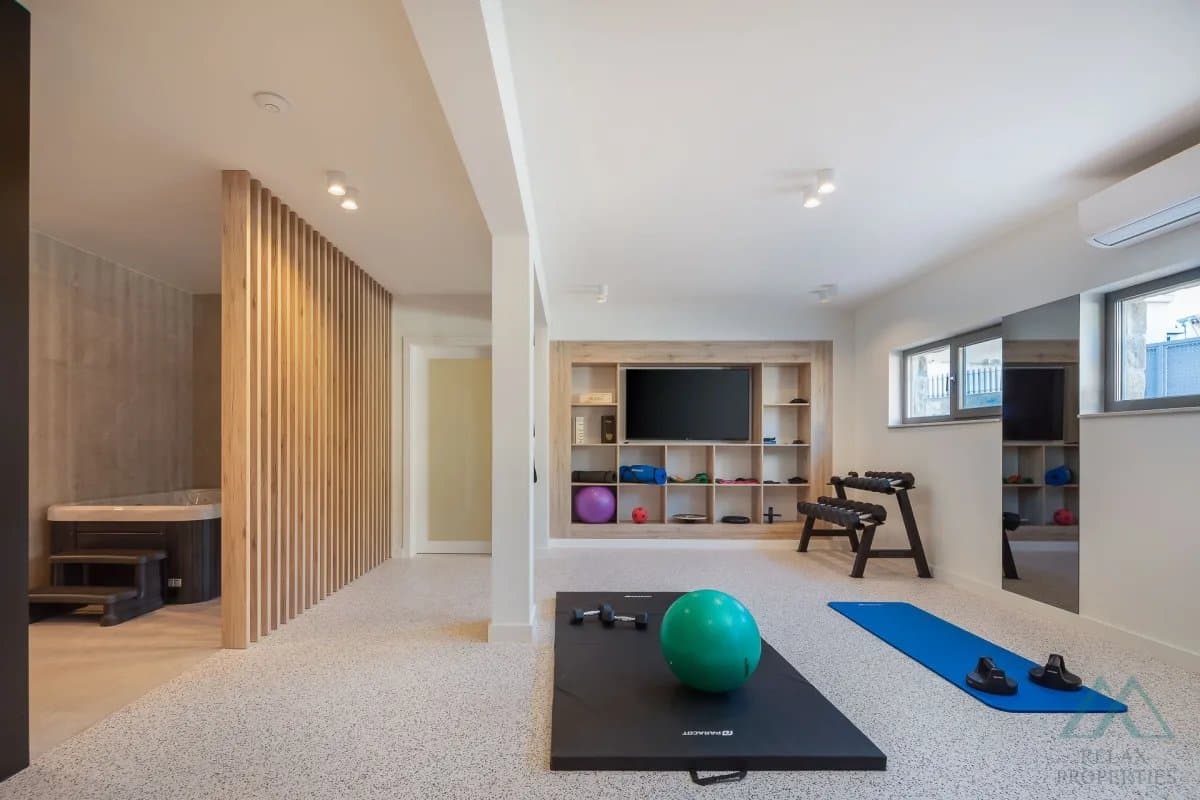 Luxusná vila s bazénom v 1. línii pri mori, Rogoznica – Dalmácia - foto 18