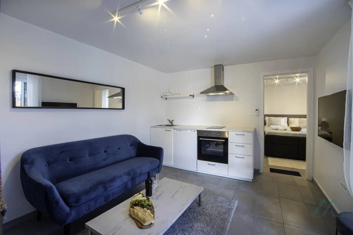 Moderný dom blízko pláže, 150m od mora, Rogoznica – Dalmácia - foto 11