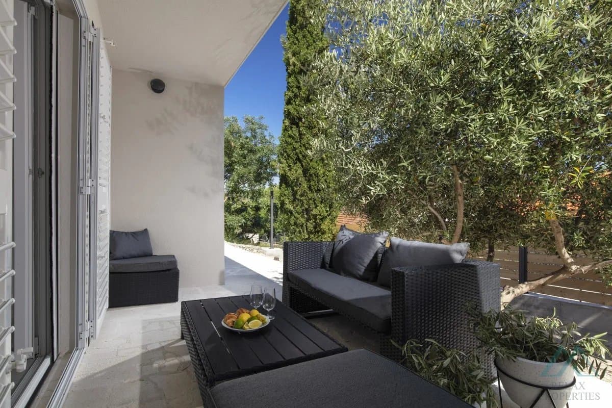 Moderný dom blízko pláže, 150m od mora, Rogoznica – Dalmácia - foto 12