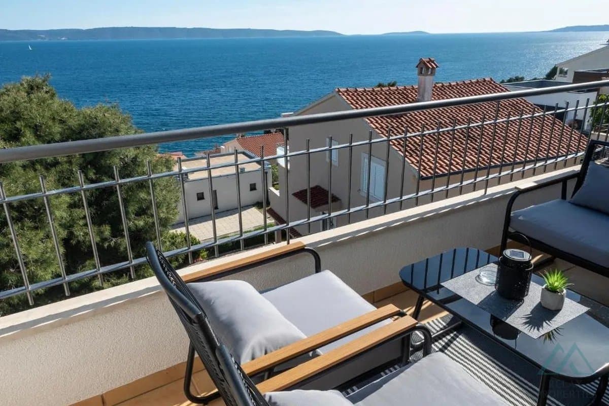 Apartmánový dom s panoramatickým výhľadom na more, ostrov Čiovo – Dalmácia - foto 3