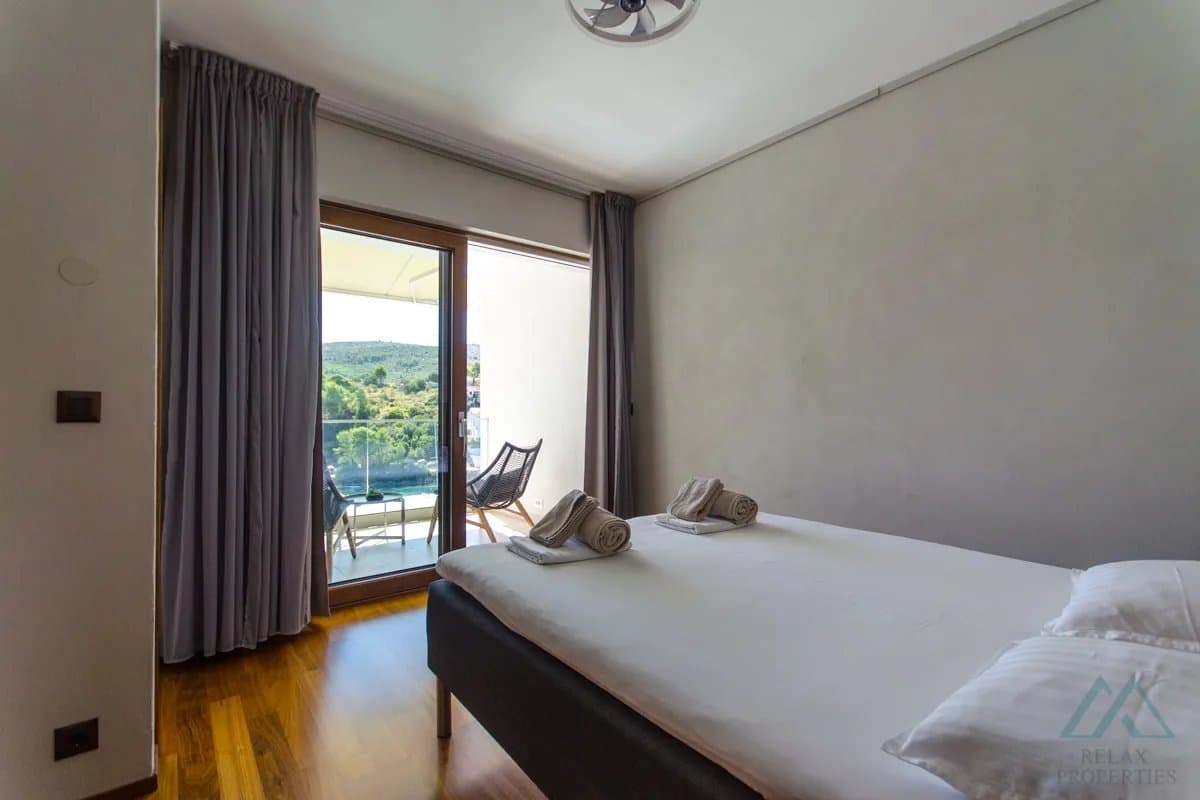 Novostavba vily s bazénom a otvoreným výhľadom na more, Brač – Bobovišća - foto 20