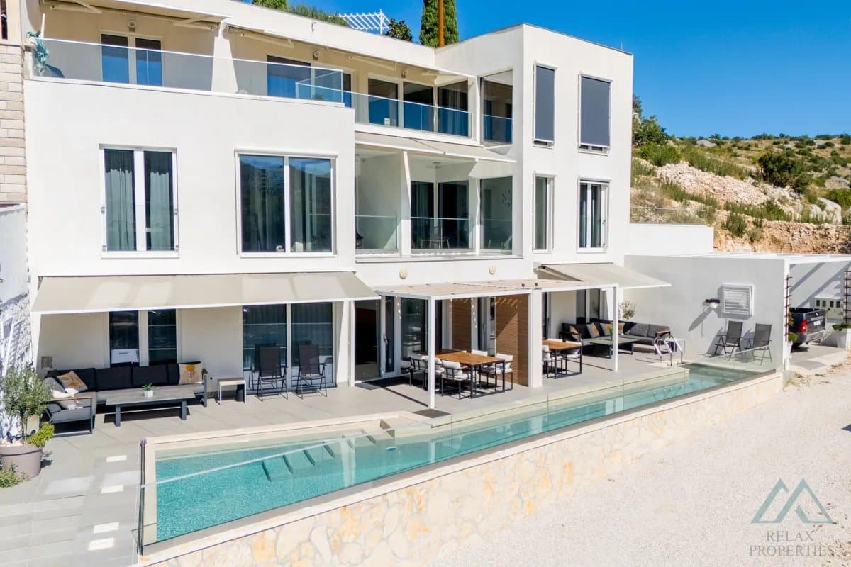 Novostavba vily s bazénom a otvoreným výhľadom na more, Brač – Bobovišća - foto 23