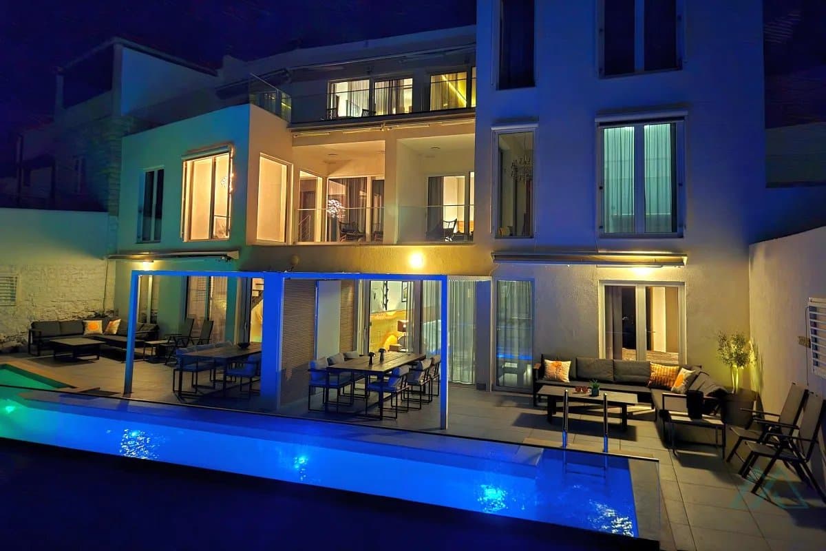 Novostavba vily s bazénom a otvoreným výhľadom na more, Brač – Bobovišća - foto 26