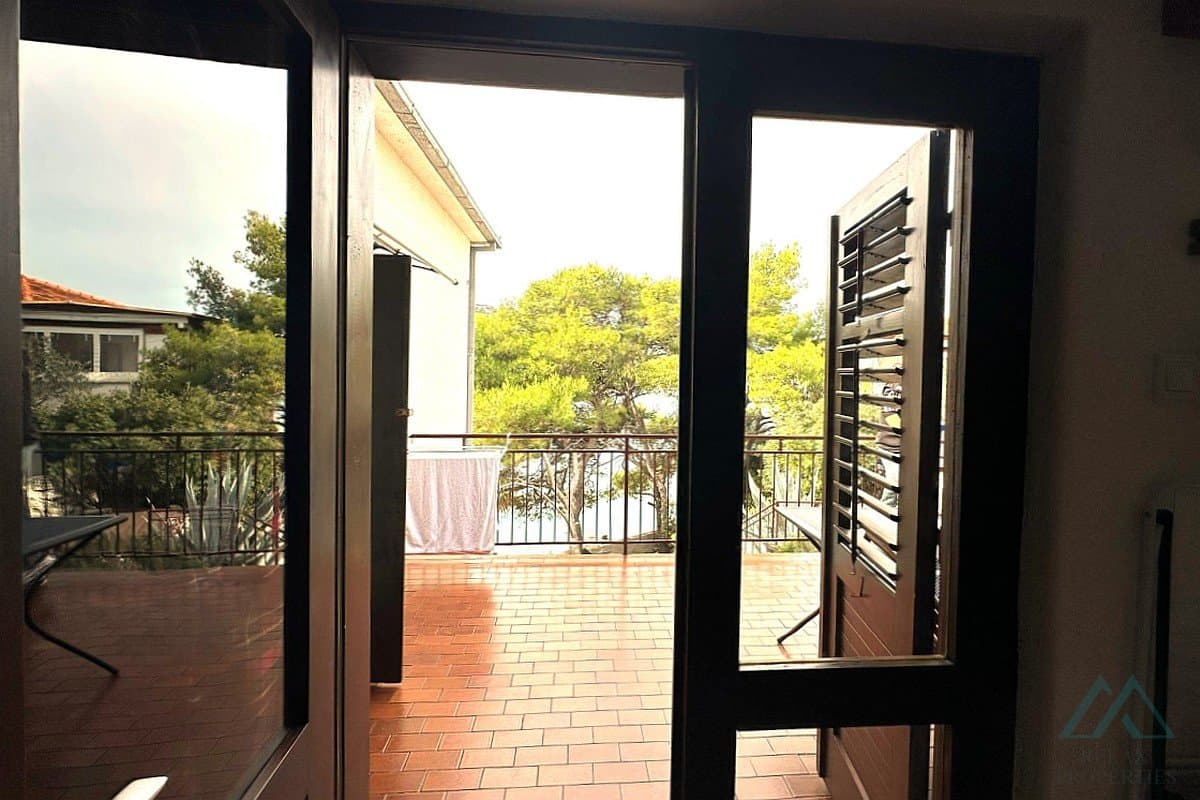 Jedinečný dom v 1. línii pri mori, Rogoznica – Dalmácia - foto 7