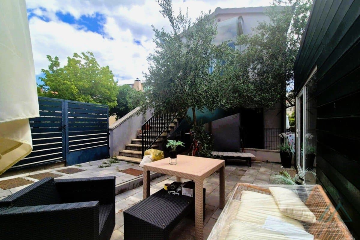 Novostavba domu s 2 apartmánmi, záhradou a parkovaním, Kaštel Lukšić – Dalmácia - foto 5