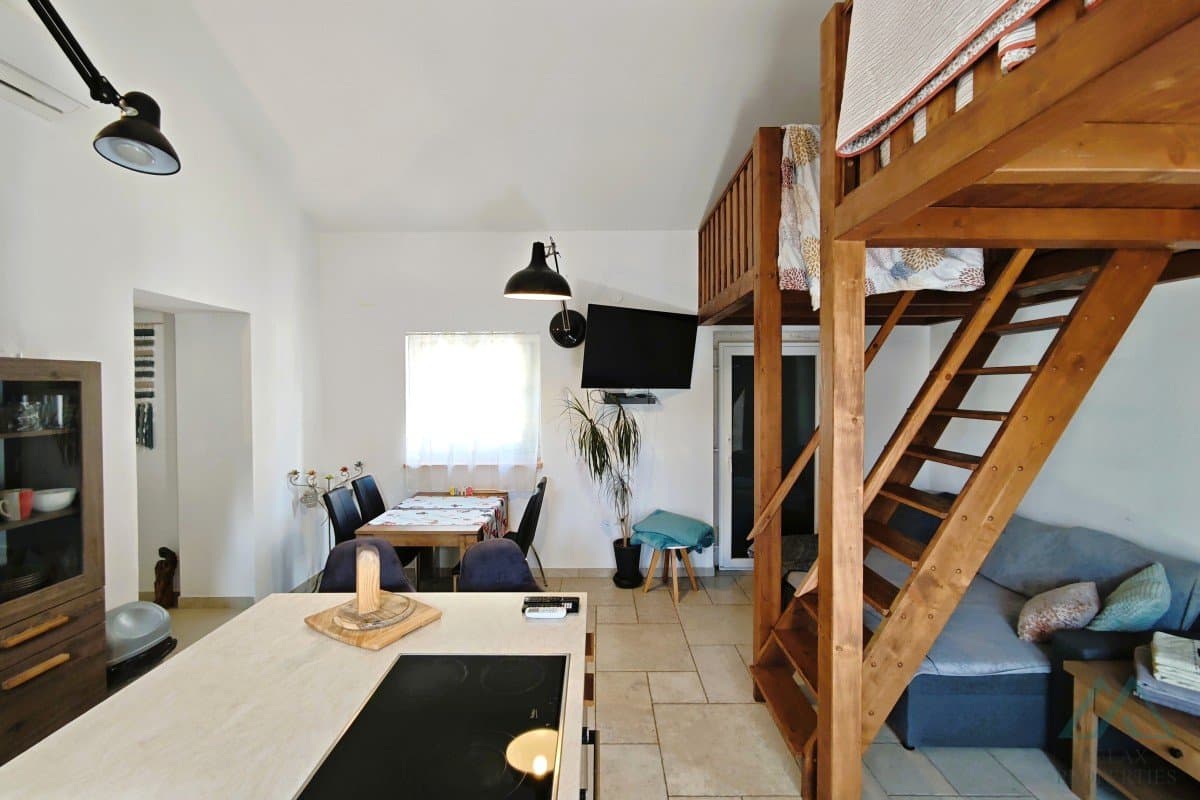 Novostavba domu s 2 apartmánmi, záhradou a parkovaním, Kaštel Lukšić – Dalmácia - foto 7