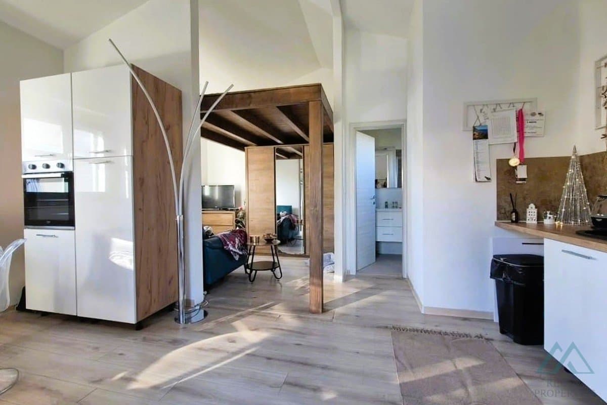 Novostavba domu s 2 apartmánmi, záhradou a parkovaním, Kaštel Lukšić – Dalmácia - foto 13