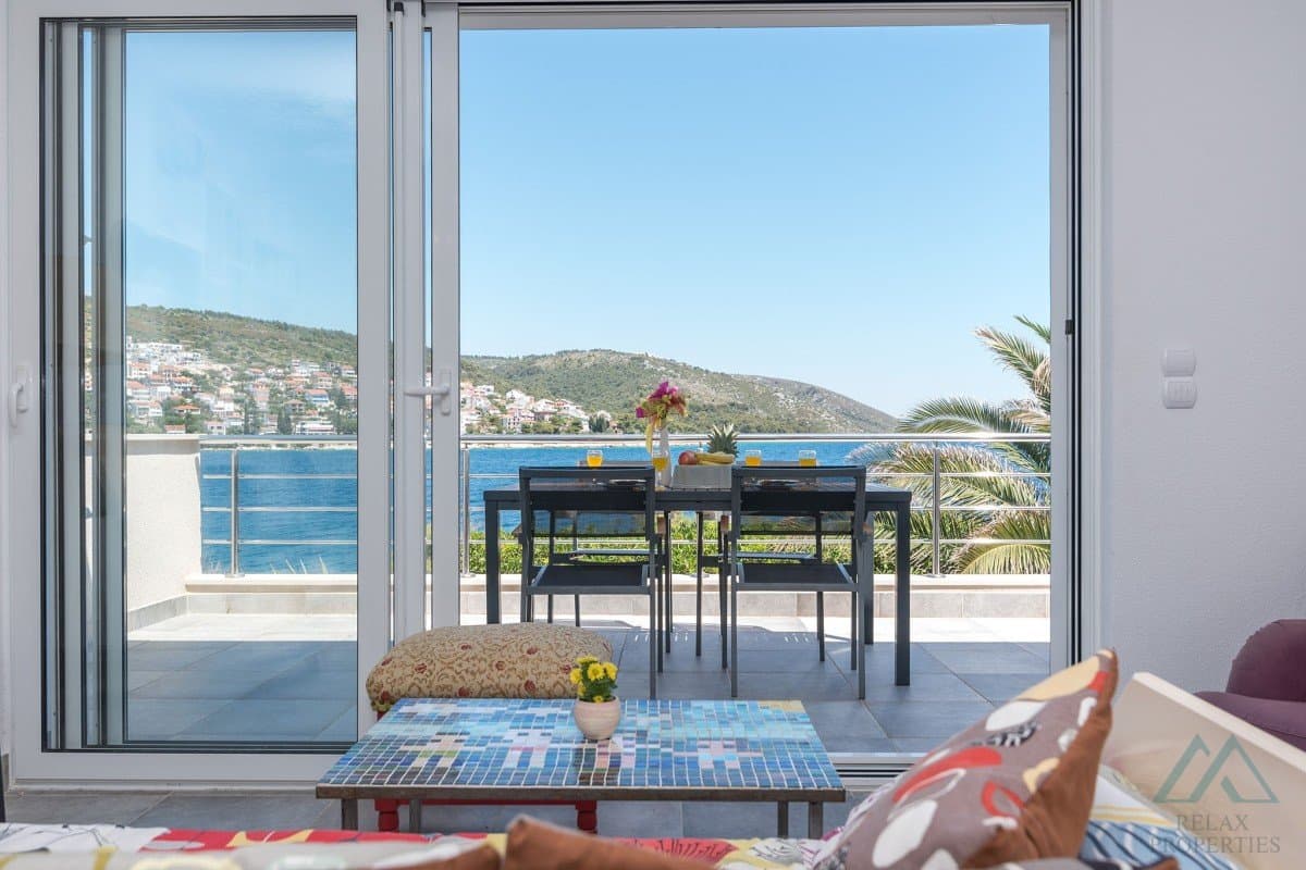 Prímorský dom v 1. línii pri mori, ostrov Čiovo – Dalmácia - foto 2