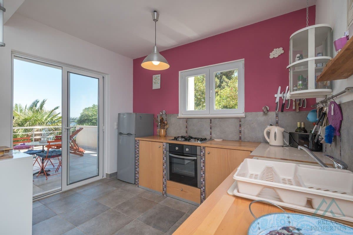 Prímorský dom v 1. línii pri mori, ostrov Čiovo – Dalmácia - foto 9