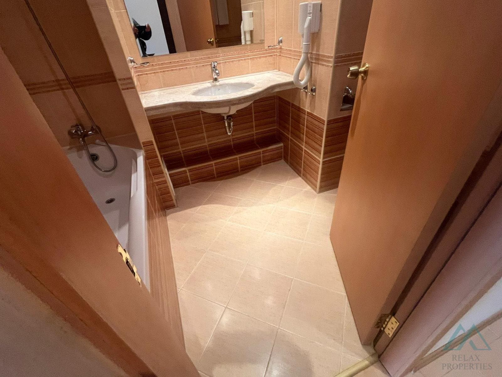 Prvá línia! Štúdiový apartmán v 4★ rezorte DIT Majestic, s nájomnou zmluvou, Slnečné pobrežie, Bulharsko - foto 11