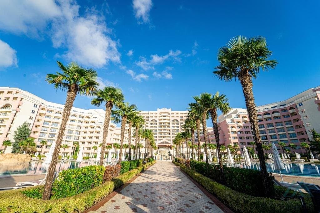 Prvá línia! Štúdiový apartmán v 4★ rezorte DIT Majestic, s nájomnou zmluvou, Slnečné pobrežie, Bulharsko - foto 1