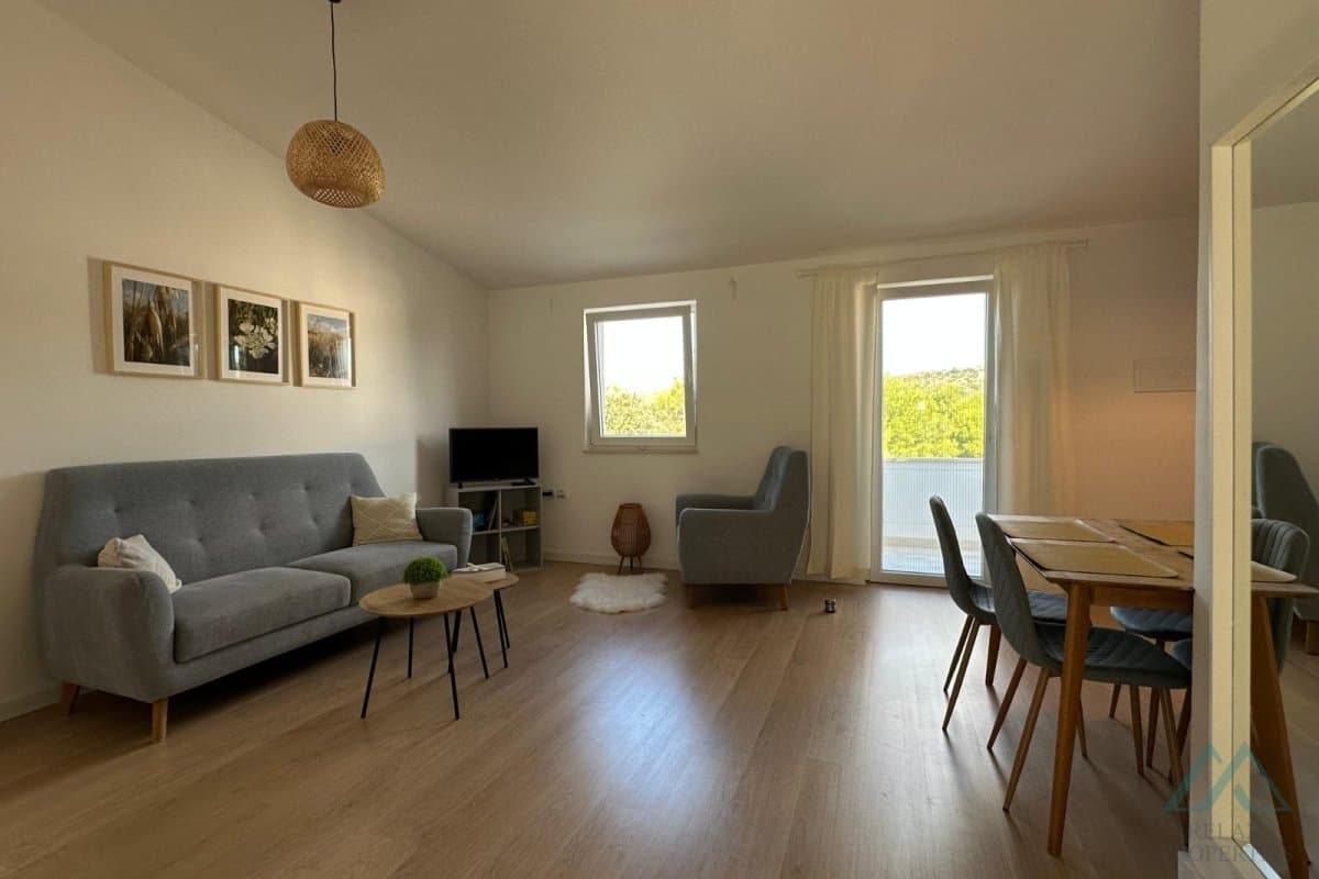 3-izbový apartmán pri pláži s výhľadom na more, Rogoznica – Dalmácia - 5