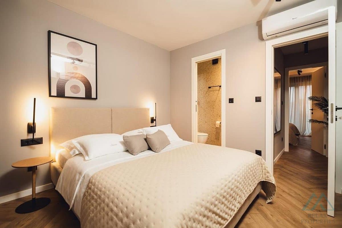 Vila s dvoma apartmánmi a bazénom, Rogoznica – Dalmácia - foto 12